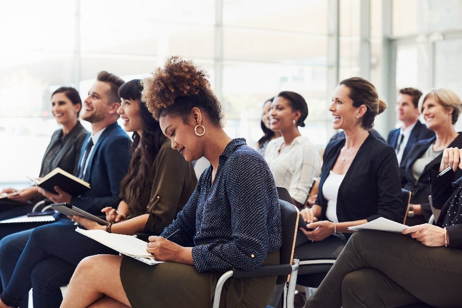  دورات-القيادة-و-التطوير-المهني