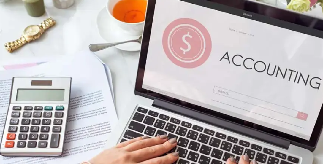 إعلان-وظيفة:-مدرب-ثنائي-اللغة-(العربية-والإنجليزية)-–-المحاسبة-والمالية